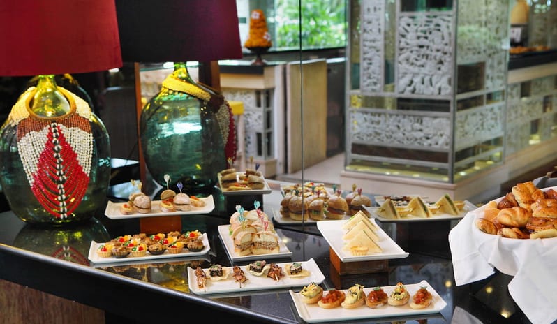 Suling Lounge snacks